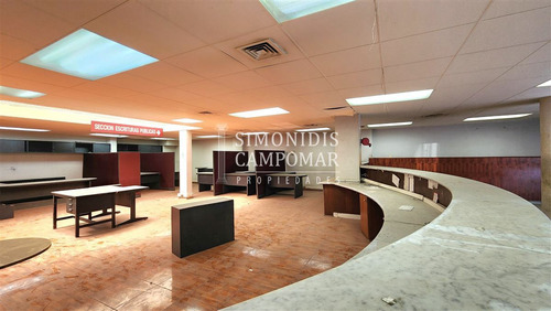 Local Comercial En Arriendo Planta Libre, Metro Plaza Maipú