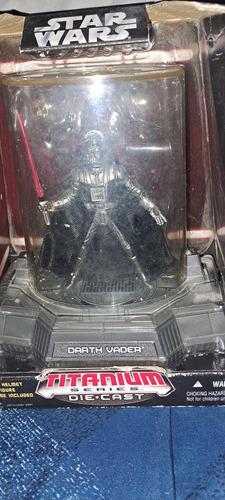 Star Wars Darth Vader Titanium (Usado)