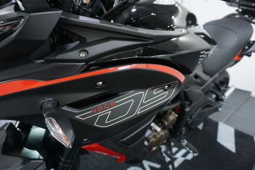 Imagen 20 de 25 de Voge 300 Ds Con Baul De Regalo Moto Touring 2023 0km