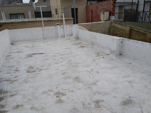 Imagen 13 de 14 de Casa Interna Unica Pasillo - Amplia Con Patio Y Terraza - Retasada!
