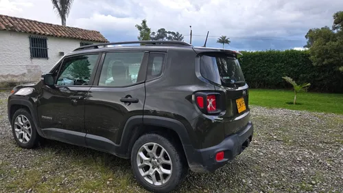 Jeep Renegade Sport 1.8 Aut