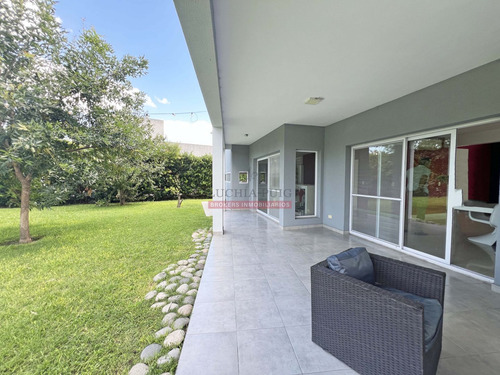 Casa En Venta 3 Dormitorios - Lote Interno - Santa Teresa