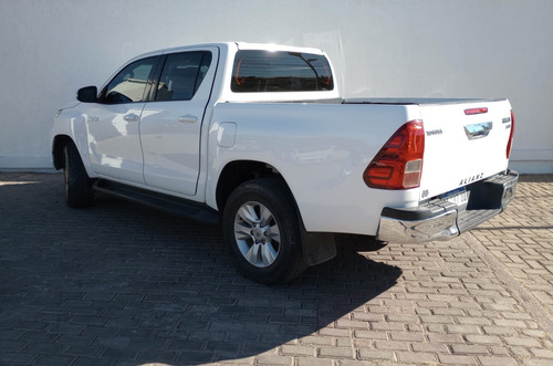 Imagen 7 de 10 de Toyota 2016 Hilux L/16 2.8 Dc 4x2 Tdi Srv