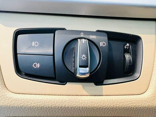 Imagem 12 de 15 de Bmw 320i Modern Tb 2.0/a.flex *interior Claro*