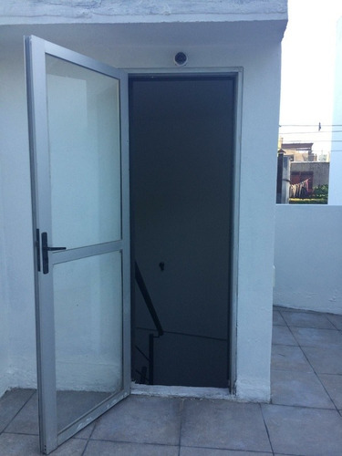 Vendo Apartamento / Ph En Pociotos 1 Dormitorio Mas Azotea