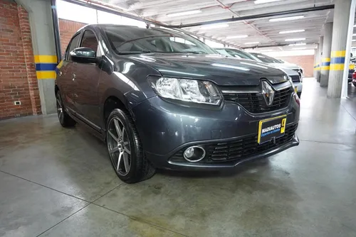 Renault Logan 1.6 Privilege / Intens