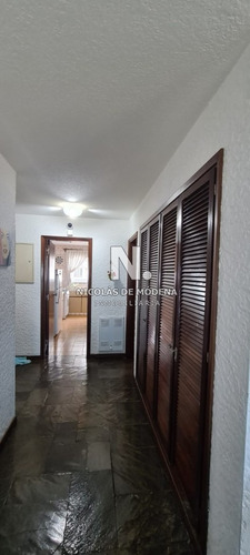 Apartamento En Venta Con Excelente Vista Al Mar, Primera Línea-ref:4481