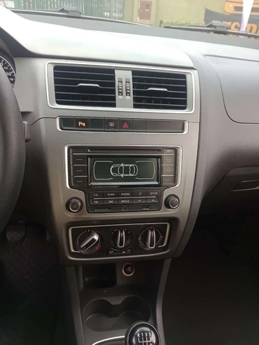 Volkswagen Fox 1.0 MPI COMFORTLINE 12V FLEX 4P MANUAL