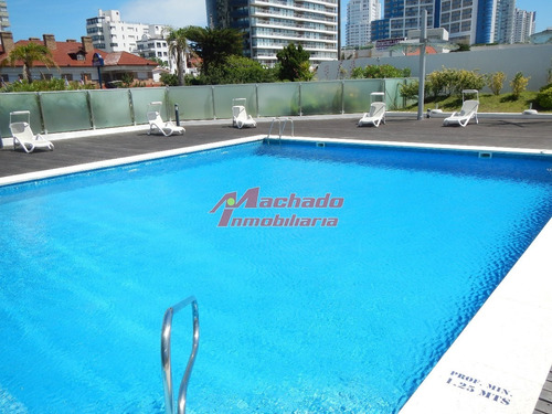 Apartamento En Punta Del Este, Mansa- Ref: 3082