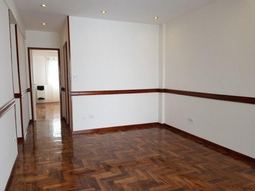 Imagen 8 de 11 de Venta De Departamento 2 Ambientes, Con Dependencia Y Cochera