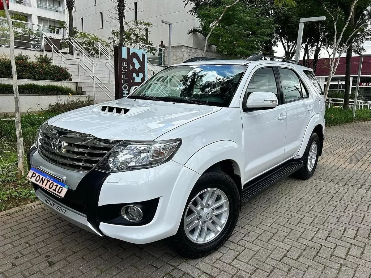 Toyota Hilux SW4 HILUX SW4