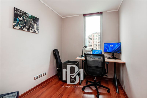 Departamento En Venta De 4 Dorm. En Las Condes