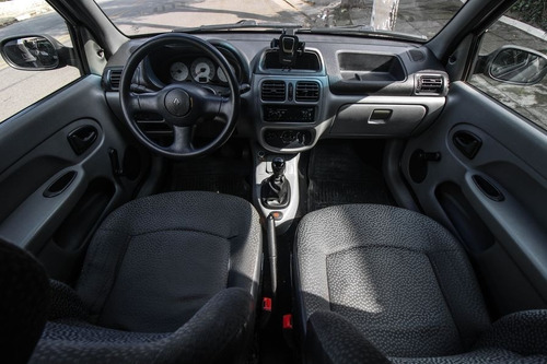 Imagem 9 de 15 de Renault Clio Authentique Hi-flex 1.0 16v 3p