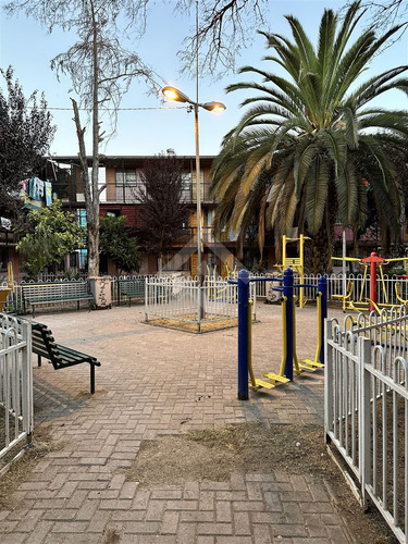 Departamento En Venta De 3 Dorm. O Local En Maipú