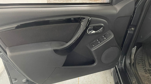 Imagen 7 de 15 de Renault Duster 2017 2.0 Dynamic Media Nav Mt