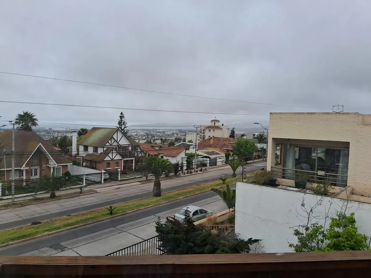 Imagen 5 de 23 de Amplia Y Hermosa Casa En Avenida Gabriela Mistral