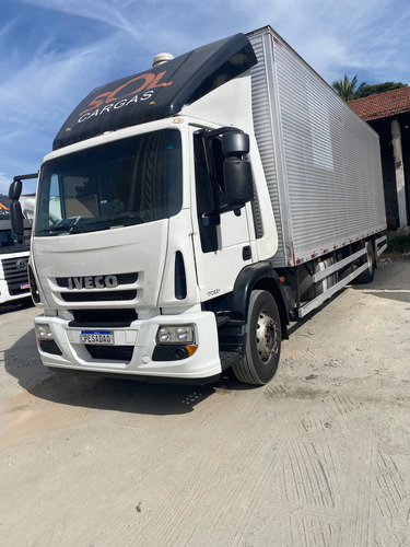 Iveco Tector 170e21 4x2 - 2020 Com Baú