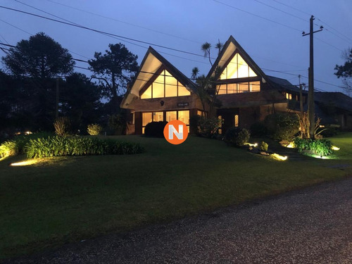 Espectacular Casa En Alquiler De Temporada De 5 Dormitorios