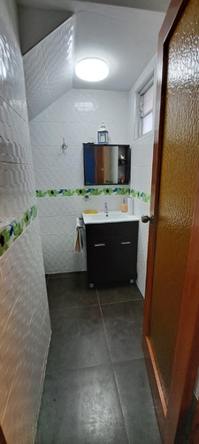 Imagen 4 de 17 de Casa Remodelada, 1 Cuadra Parque De La Pera