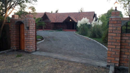 Espectacular Casa En Área Urbana, Los Ángeles!!!