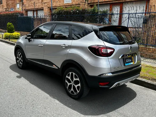 Renault Captur 2.0 Intens Automática