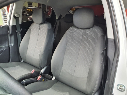 Imagem 12 de 15 de Hyundai Hb20 2017 1.0 Comfort Flex 5p