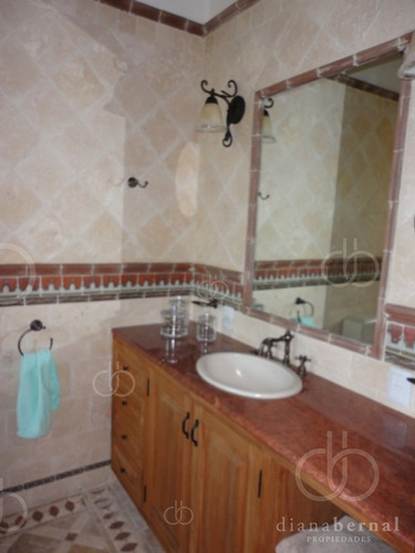 Imagen 14 de 30 de Chalet De 1.800m2, 4 Dormitorios Y Piscina En Pinares, Punta Del Este