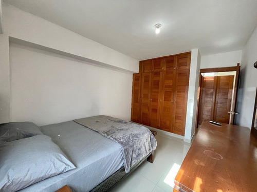 Apartamento Estudio Amueblado Con Balcon