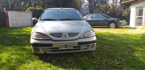 Imagen 2 de 10 de Renault Megane 1.9 Dti C /detalles, Tomo Moto En Pago