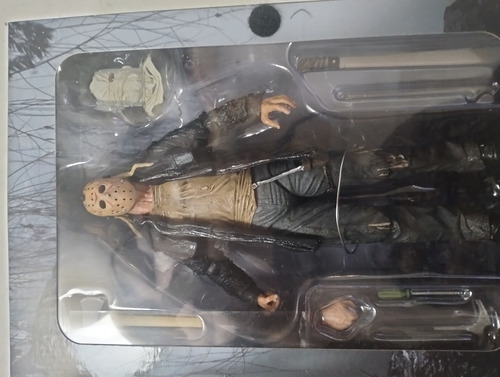Neca Friday The 13th Ultimate Jason 7 Action Figure (Usado)