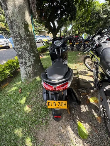Nmax Como Nueva 3.800 Km Con Garantía, Modelo 2025