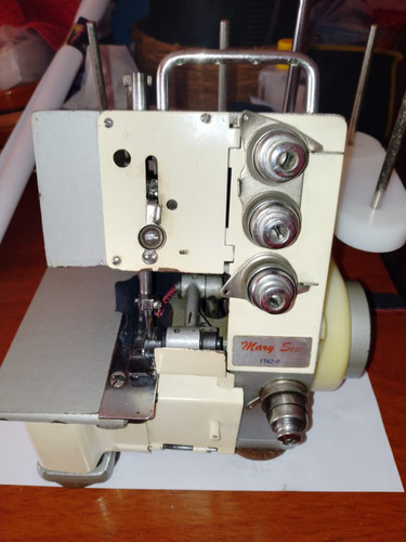 Maquina De Coser Overlock Mary Scan Fn2-8