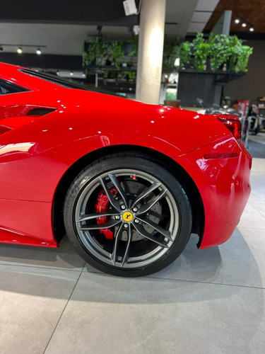 Imagen 14 de 18 de Ferrari 488 Gtb