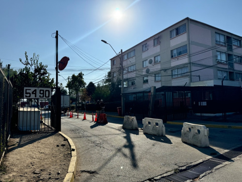 Se Arrienda Departamento En Peñalolén, Santiago