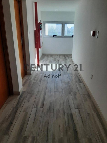 Imagen 22 de 30 de Av. 19 E/ 39 Y 40 - Departamento De 1 Dormitorio En Venta