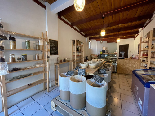 Local Comercial / Paul Harris / Av. Colón