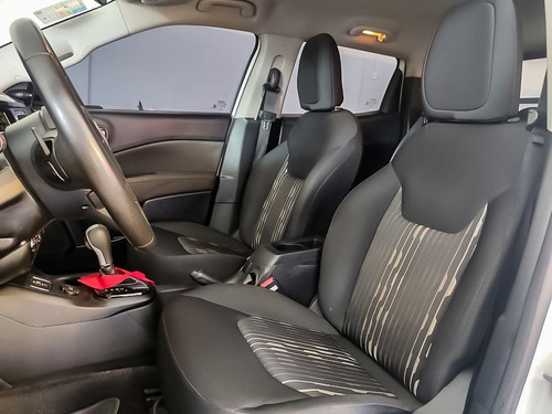 Imagem 4 de 12 de Fiat Toro 1.8 16v Evo Freedom 2018