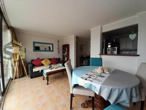 Se Vende Bonito Dpto A Metros De Playa Amarilla, Concón.