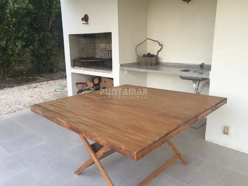 Moderna Casa En Venta En El Chorro A Metros Del Mar
