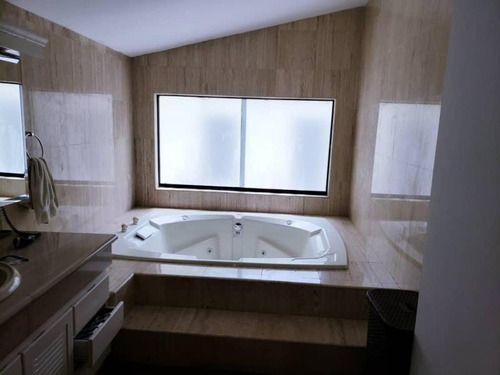 Imagen 6 de 16 de Gabriel Rivas Vende Casa En Urb. La Viña Valencia Cod: Foc-1064