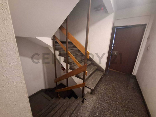 Venta Semipiso En Av Carabobo