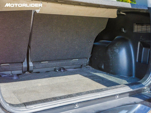 Imagen 12 de 25 de Suzuki Grand Vitara Limited 2.4 4x2 | Permuta / Financia