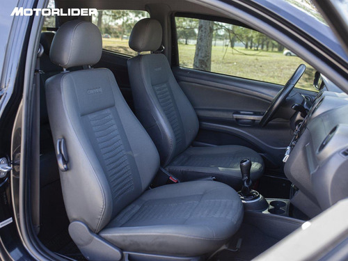 Imagen 11 de 25 de Volkswagen Saveiro 1.6 Cross Extra Full | Permuta / Financia