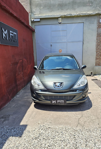 Peugeot 207 1.4 Sedan Allure 75cv