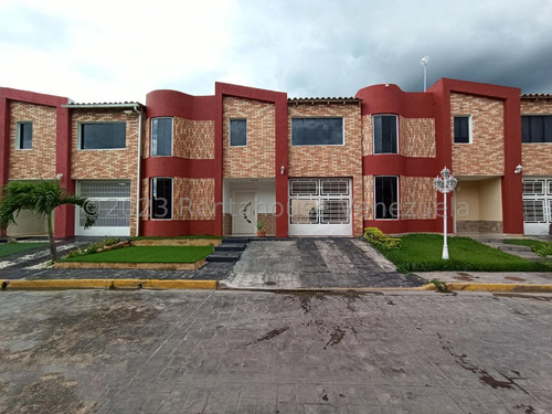 Hermosoamplió Townhouse 3h3b, Valle Paraíso, Turmero.hasiso.