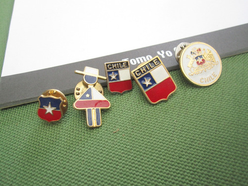 Imagen 1 de 4 de Antiguo Pin Insignia Chile Escudo Huasa De Solapa