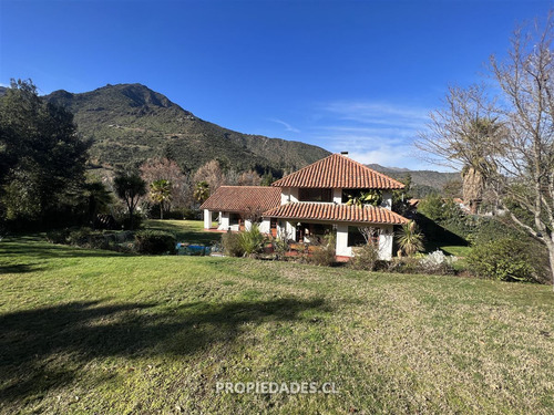 Casa En Condominio En Venta En Lo Barnechea