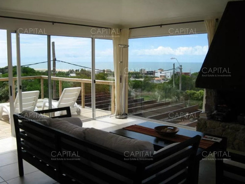 Espectacular Casa En Alquiler Con Vista Al Mar Punta De Piedras