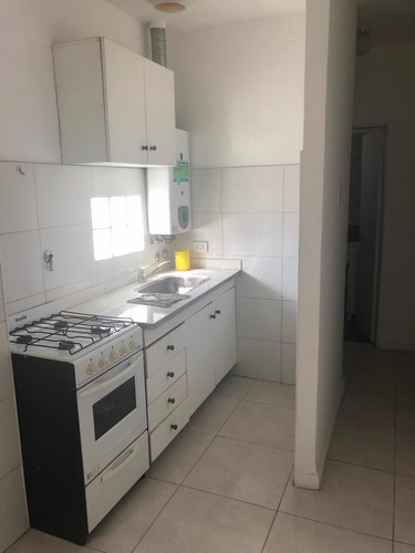 Imagen 1 de 15 de Depto 3 Ambientes, 2 Hab, Baño, Liv/com,lav, Terr S/expensa