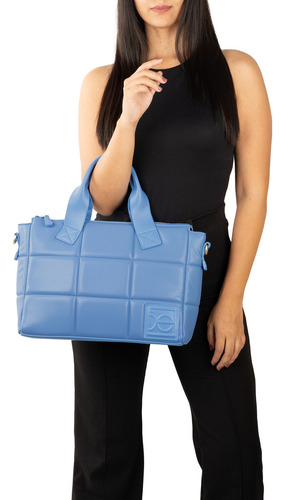 Bolsa Tote Cloe Para Mujer Diseño Acolchado Con Parche Color Azul